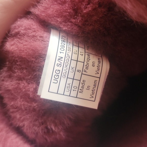 UGGS bows - Picture 6 of 8